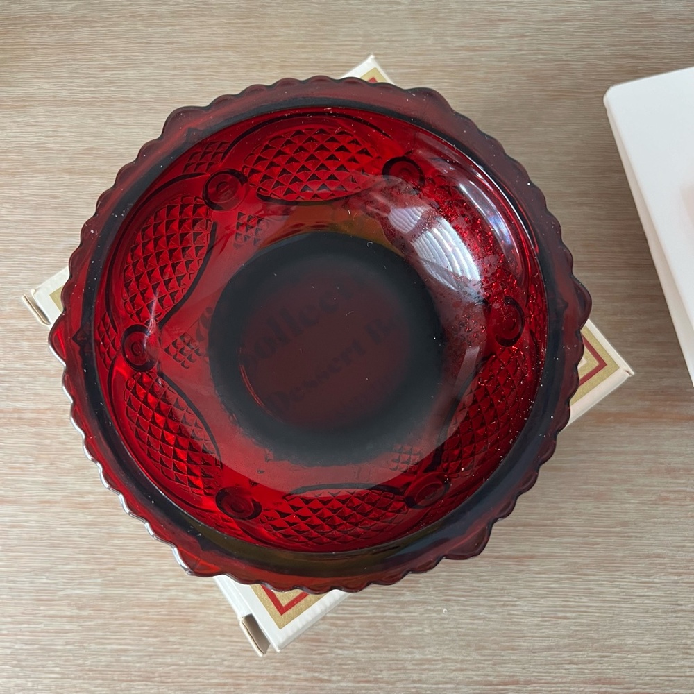 NIB Avon 1876 Cape Cod Collection Dessert Bowl and Three Special Occasion Soaps - Picture 7 of 7